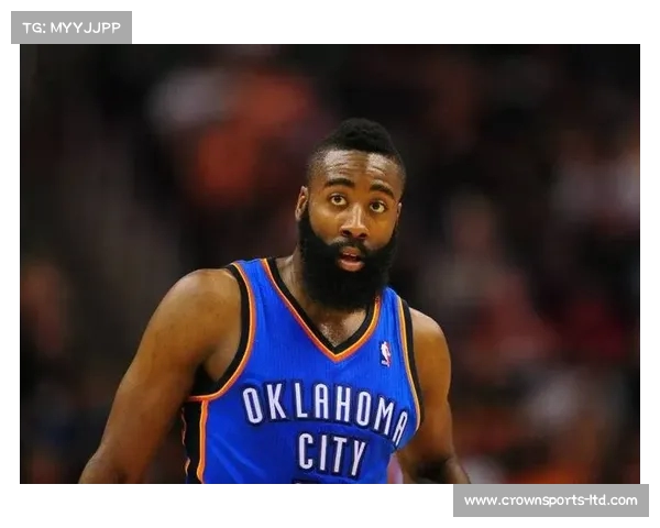 雷霆队球员奋力拼搏,最终制胜 雷霆队球员奋力拼搏,最终制胜